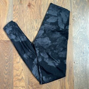 limited edition pattern lulu leggings
